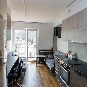 Vip Apartment- розумний дім Апартаменты